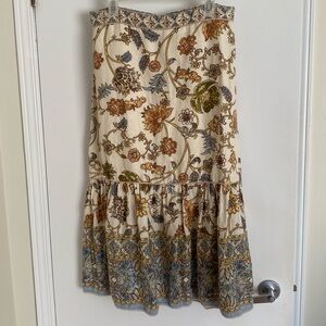 House of Harlow 1960 Floral Bohemian Linen
Fully lined Maxi Skirt Size Large